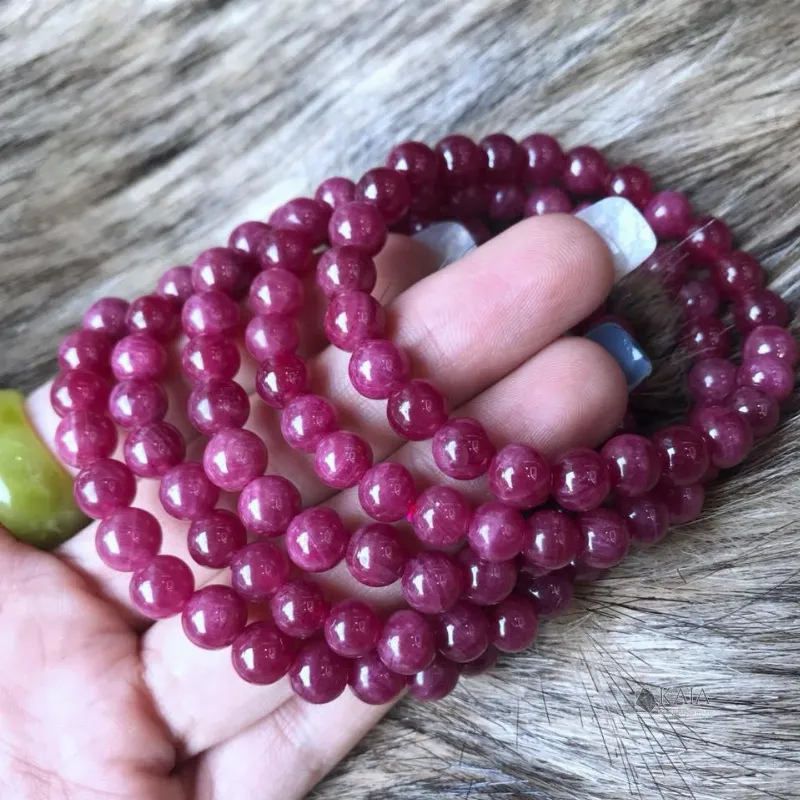 Vòng tay đá phong thủy Ruby