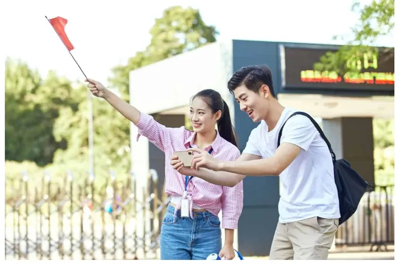 Người lao động có khả năng ngoại ngữ tốt thường có mức lương cao hơn