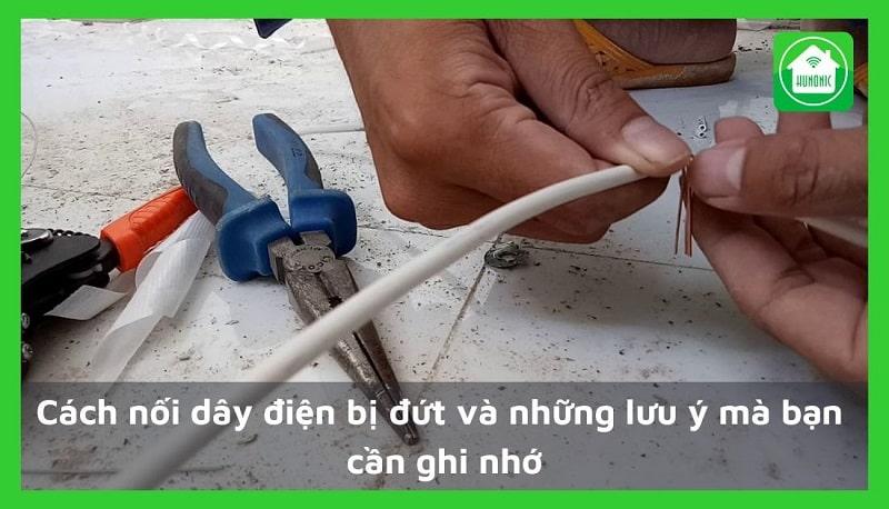 Nối dây điện bị đứt bằng băng keo điện