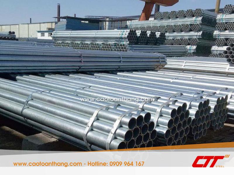Hình ảnh bảng quy cách ống thép hộp mạ kẽm Hòa Phát chi tiết trong catalogue