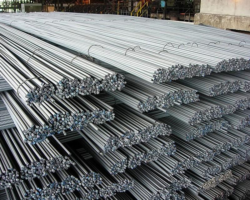 Các loại sắt thép xây dựng Hòa Phát phổ biến như thép cuộn và thép cây cho công trình