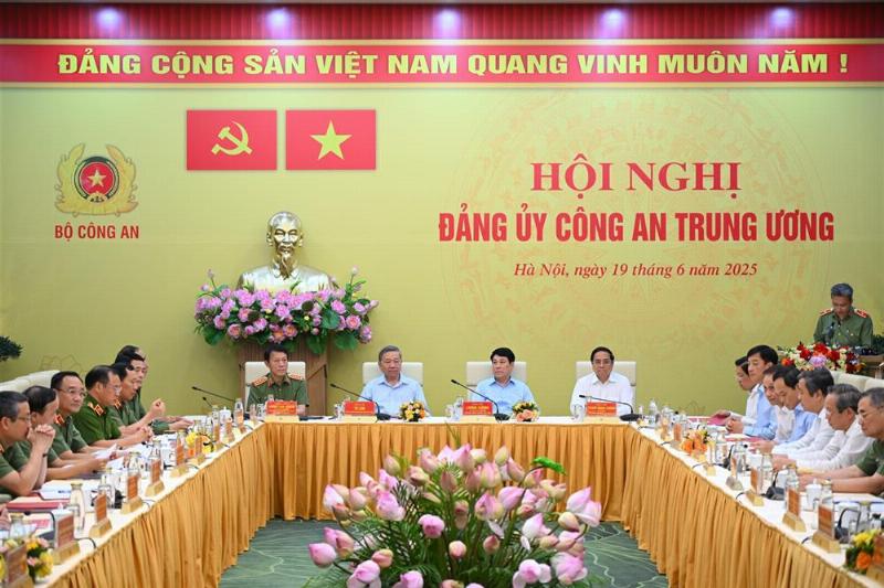 Minh họa quy trình và các bước làm căn cước công dân tại cơ quan công an